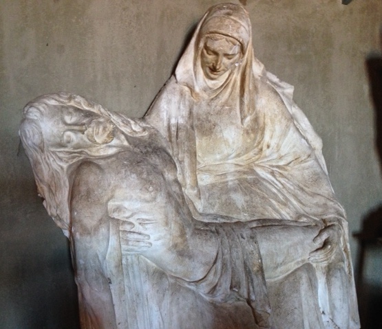 Piet scultura di Luigi Aghemo